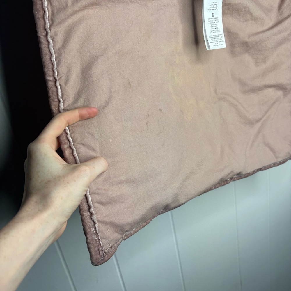 West Elm Dusty Pink Velvet Quilted Pillow Sham Pillow Case Standard Girly Preppy - Picture 7 of 10